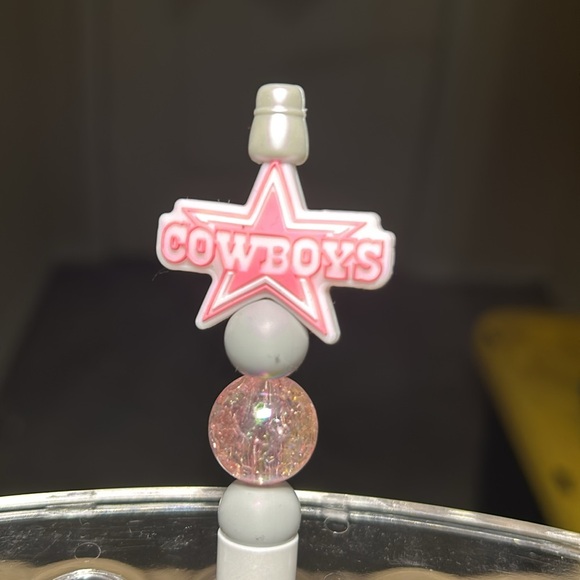 Pink Dallas Cowboys Beaded Pen 1 Of 1 - Picture 3 of 3